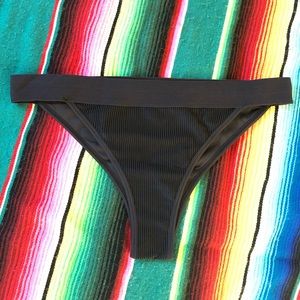 NEVER WORN Frankie’s Bikinis Bottoms